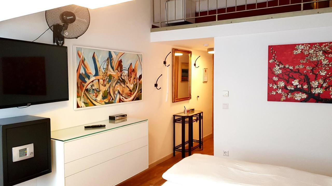 Villa Viktoria 1 - Apartments - City Center อินโกลชตัดต์ ภายนอก รูปภาพ